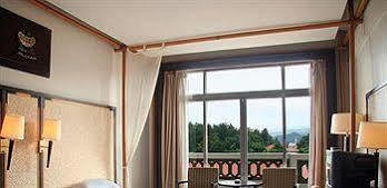 Merryland Resort Ґуйлінь Екстер'єр фото